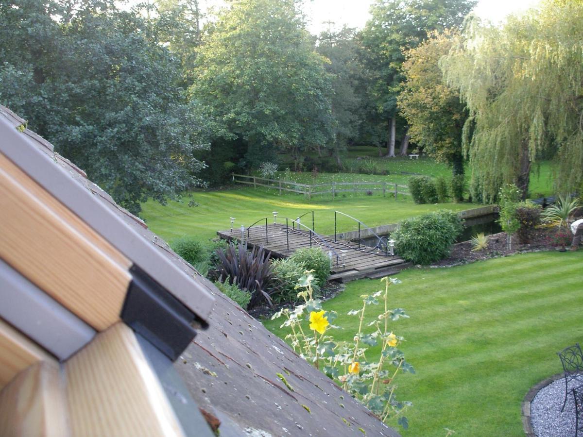 Riverside Lodge Pied A Terre Fordingbridge Eksteriør bilde